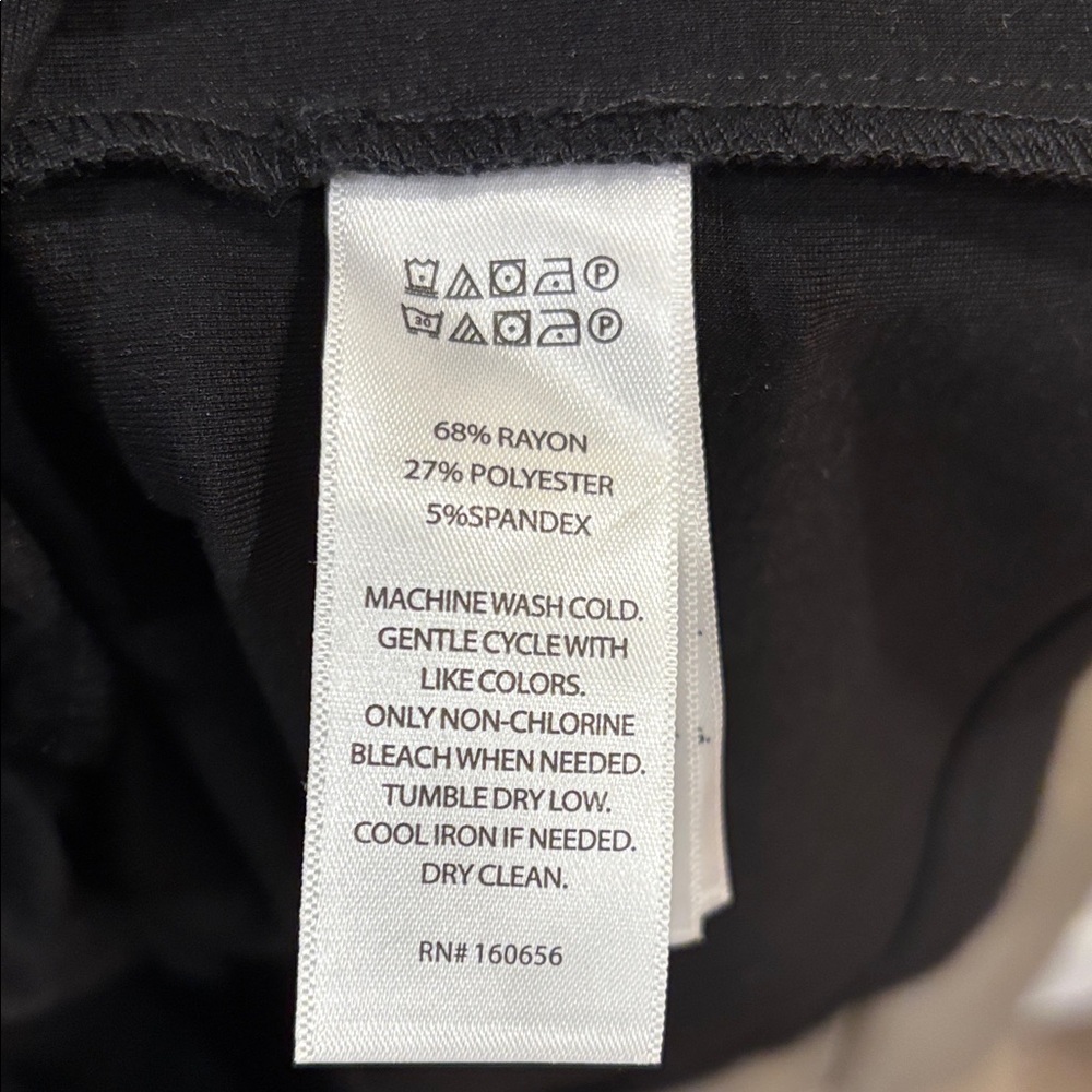 NWOT Jason Wu Black Garment with Chain Detail - Picture 3 of 5